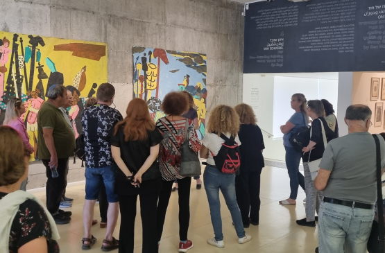 סיור מודרך בתערוכות המוזיאון